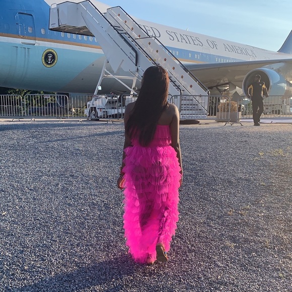 2-Piece Ruffle Set - Picture 2 of 2